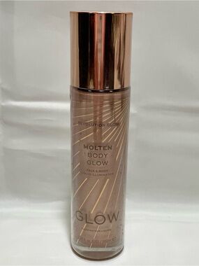 Makeup Revolution Molten Body Glow Illuminator
— Rose Gold, New